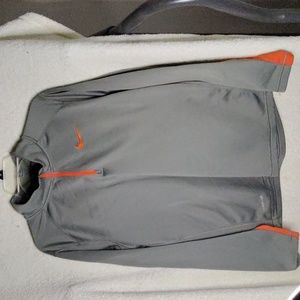 Nike ThermaFit men's size large gray quarter zip shirt